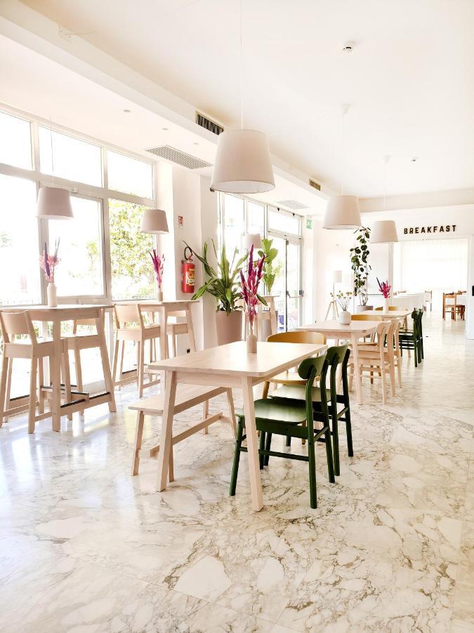 Hotel Blumen San Benedetto del Tronto Exterior foto